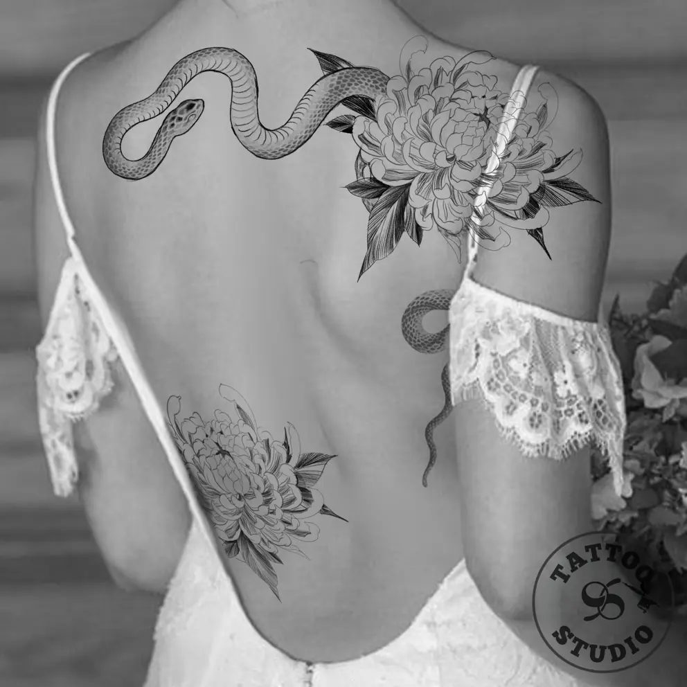 Laura - Snake and flower 