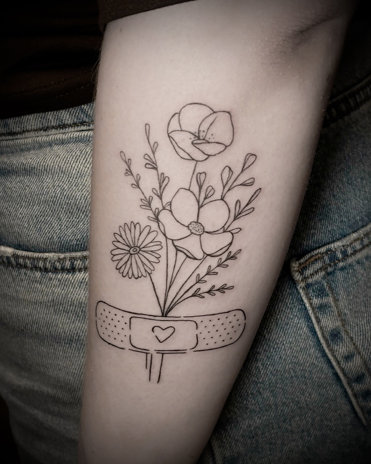 Linework Tattoo By Nikolaj - Tattoo Studio 96 